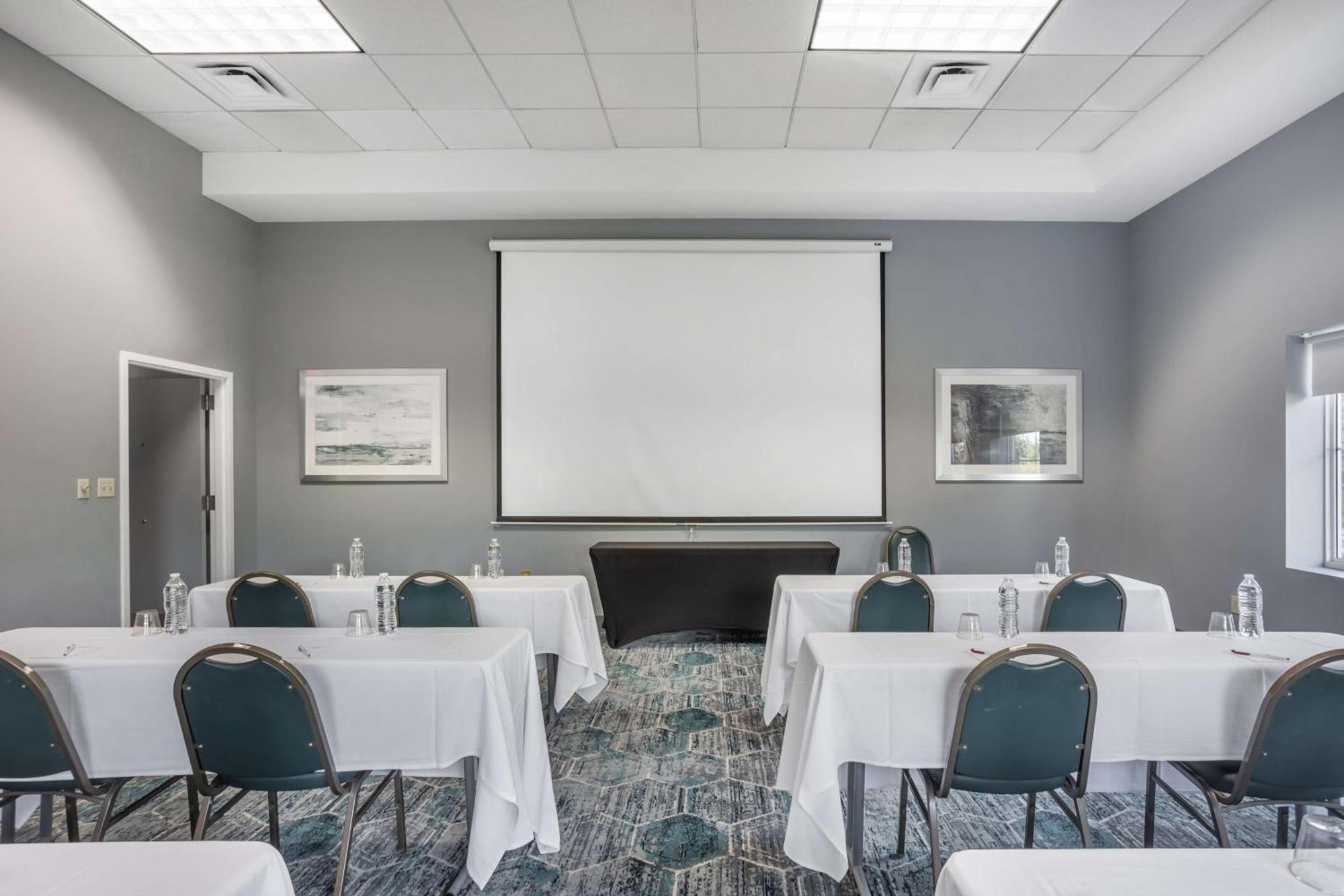 Best Western Plus Wilkes Barre-Scranton Airport Hotel Pittston Eksteriør billede