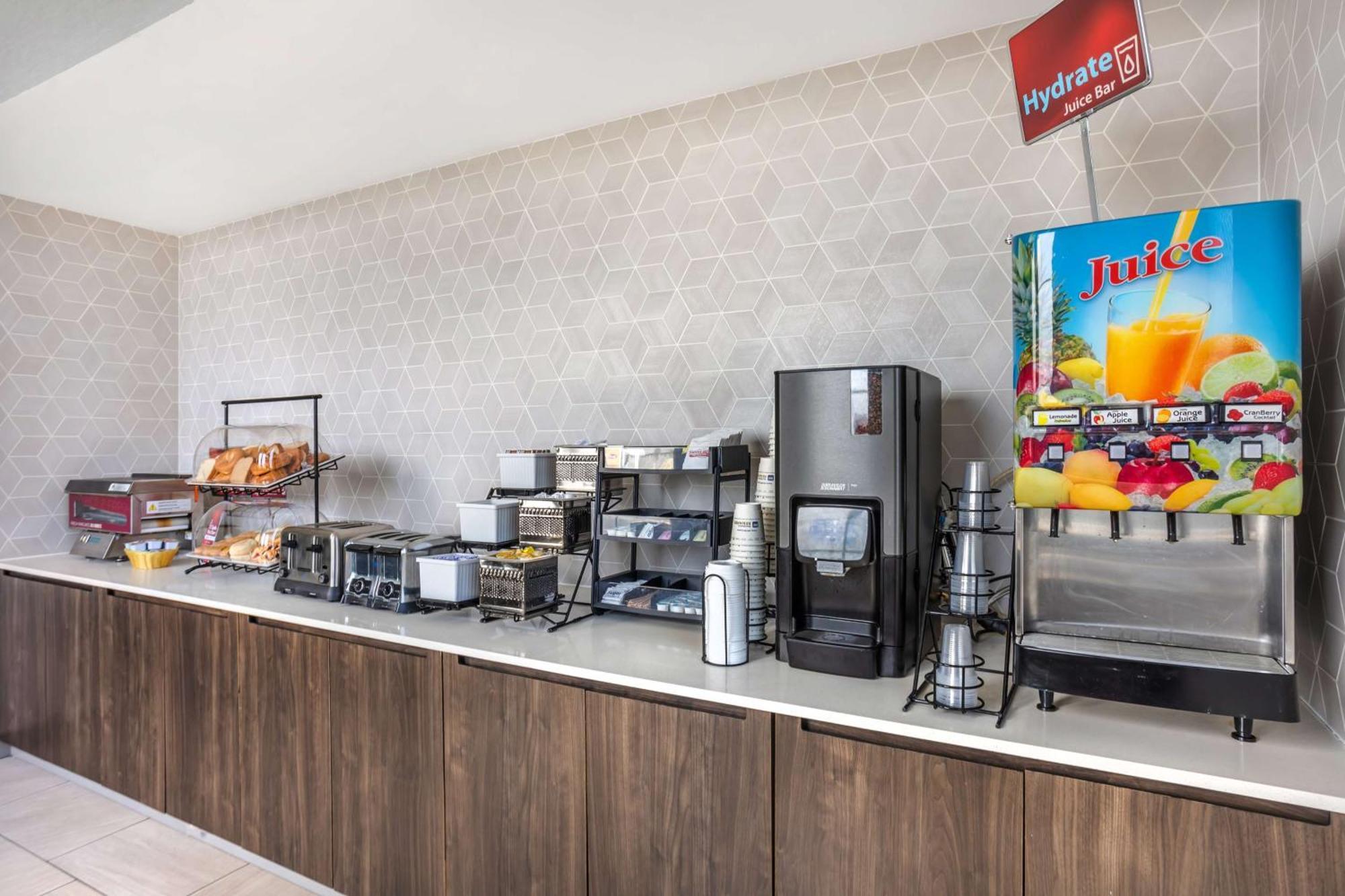 Best Western Plus Wilkes Barre-Scranton Airport Hotel Pittston Eksteriør billede