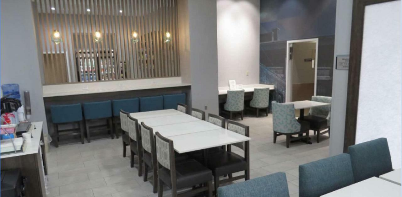 Best Western Plus Wilkes Barre-Scranton Airport Hotel Pittston Eksteriør billede